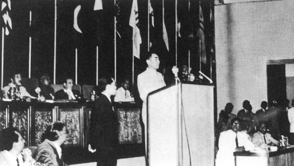 △周總理在萬(wàn)隆會(huì )議上發(fā)言